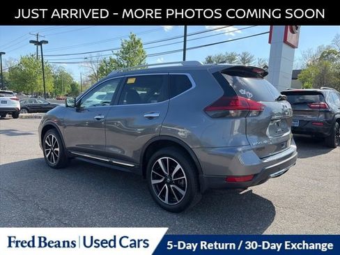 Used 2019 Nissan Rogue SL w/ Premium Package AWD/4WD image 6