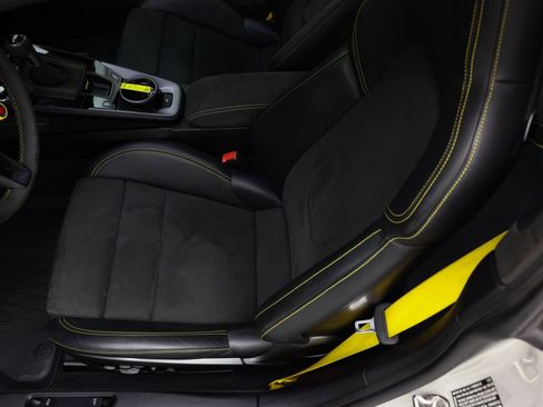 Used 2022 Porsche 911 GT3 RWD image 38