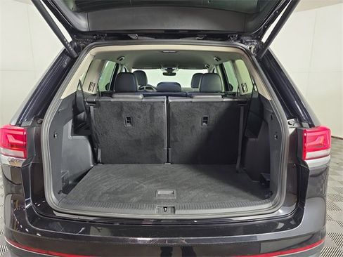 Used 2025 Volkswagen Atlas SE image 15