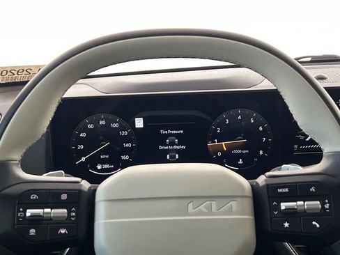 Used 2025 Kia K4 GT-Line w/ GT-Line Premium Package FWD image 17