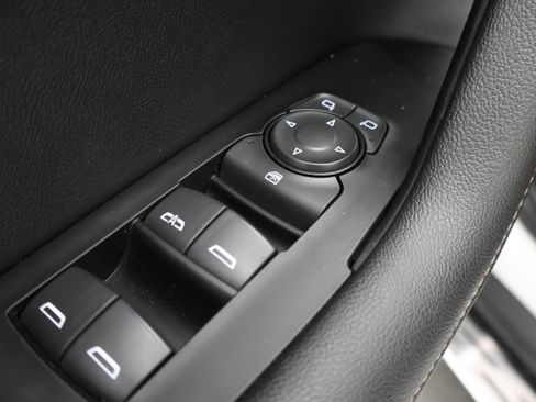 Used 2021 Chevrolet Blazer Premier w/ Driver Confidence II Package image 44