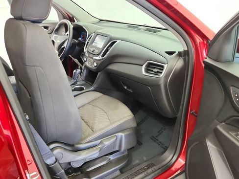 Used 2018 Chevrolet Equinox LT FWD image 28