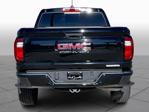Used 2024 GMC Canyon Elevation w/ Convenience Package image 4