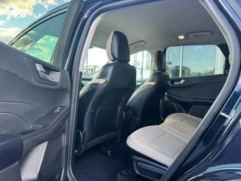 Used 2021 Ford Escape SEL AWD/4WD image 12