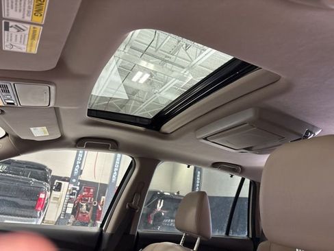 Used 2022 Honda Pilot Touring image 19