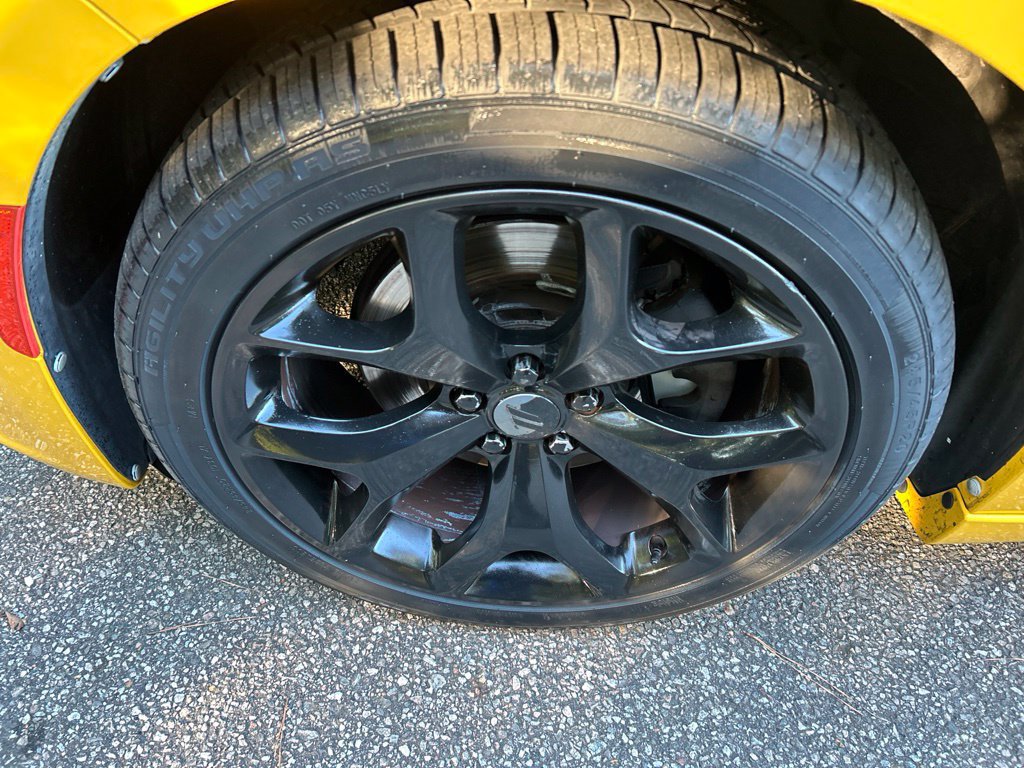 Used 2017 Dodge Charger R/T w/ Plus Group RWD image 15