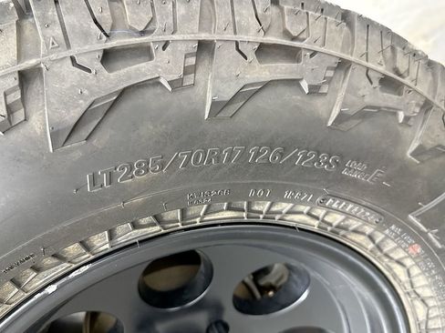 Used 2018 Jeep Wrangler Sport image 42