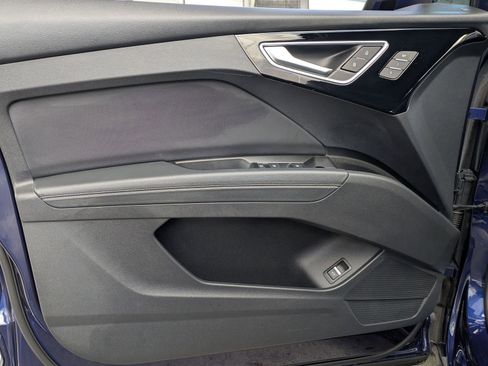 Used 2023 Audi Q4 e-tron Premium Plus w/ Premium Plus image 16