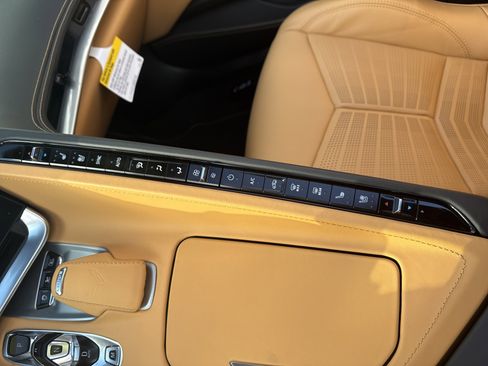 Used 2024 Chevrolet Corvette Stingray Premium Conv image 16