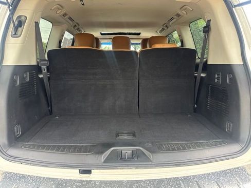 Used 2016 INFINITI QX80 4WD w/ Signature Edition Package image 13