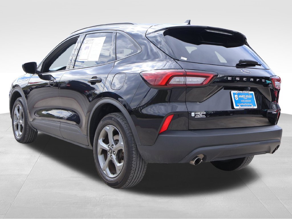 Certified 2025 Ford Escape ST-Line AWD/4WD image 4