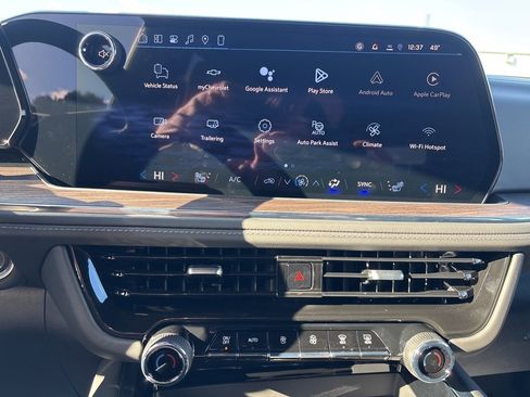 New 2026 Chevrolet Suburban Z71 w/ Comfort Package image 21