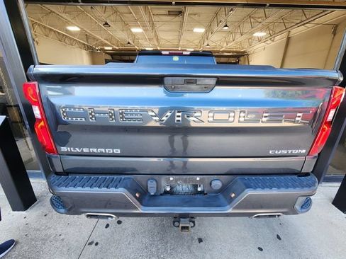 Used 2019 Chevrolet Silverado 1500 Custom w/ Custom Value Package RWD image 5