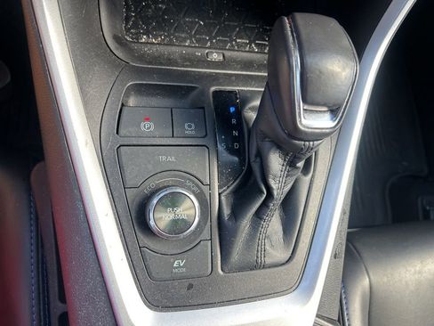 Used 2023 Toyota RAV4 XSE AWD/4WD image 28