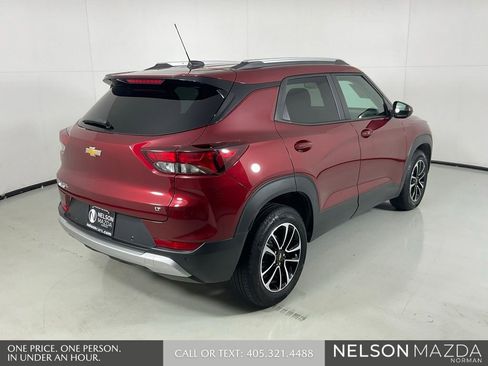 Used 2024 Chevrolet TrailBlazer LT w/ Driver Confidence Package FWD image 6