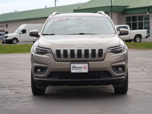 Used 2019 Jeep Cherokee Latitude w/ Popular Appearance Group AWD/4WD image 8