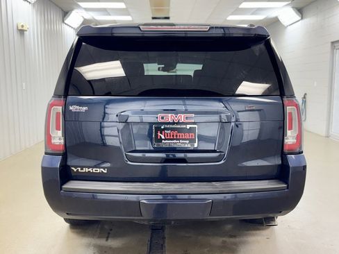 Used 2017 GMC Yukon SLT w/ Premium Edition image 6