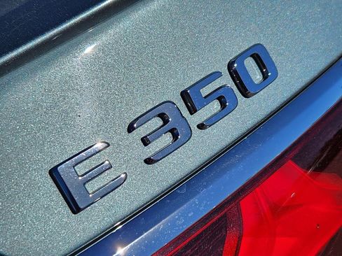 Used 2025 Mercedes-Benz E 350 4MATIC Sedan image 11