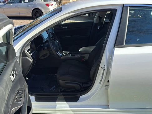 Used 2019 Kia Optima LX image 13