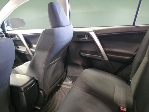 Used 2017 Toyota RAV4 XLE image 16
