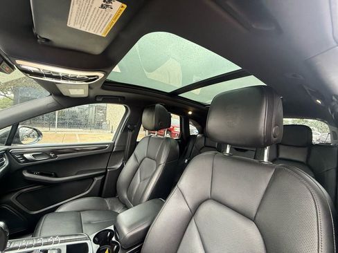 Used 2019 Porsche Macan AWD/4WD image 13