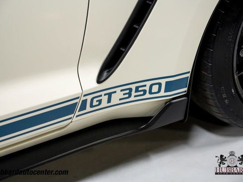Used 2020 Ford Mustang Shelby GT350 w/ Technology Package RWD image 39
