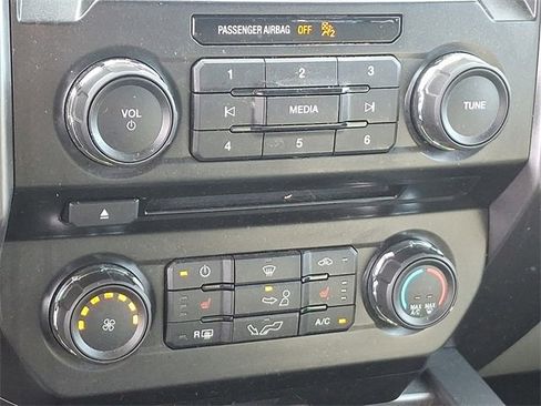 Used 2017 Ford F150 XLT w/ Equipment Group 302A Luxury image 15