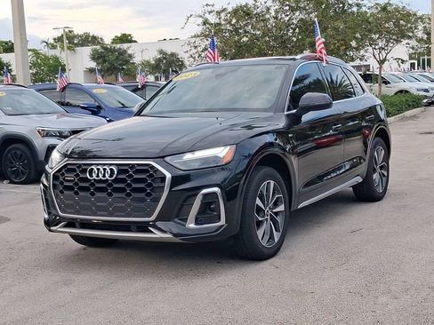 Used 2023 Audi Q5 2.0T Premium w/ Convenience Package AWD/4WD image 3
