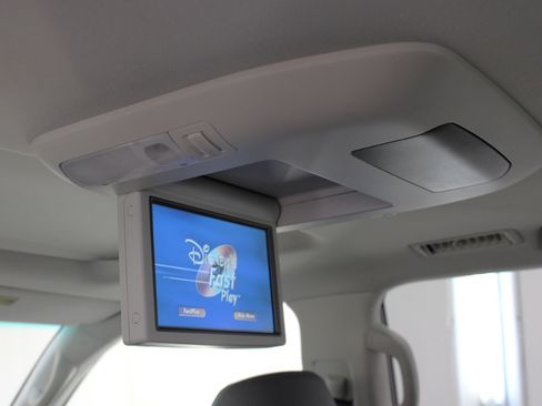 Used 2009 Lexus LX 570 4WD image 42