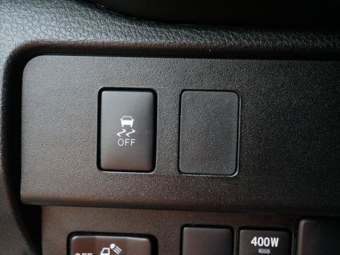 Certified 2020 Toyota Tacoma TRD Sport AWD/4WD image 30