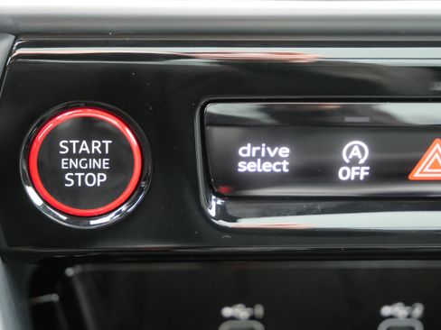 Used 2025 Audi SQ5 Premium Plus AWD/4WD image 30