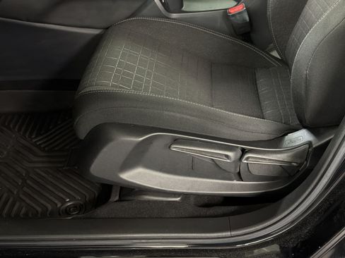 Certified 2024 Honda HR-V LX image 13