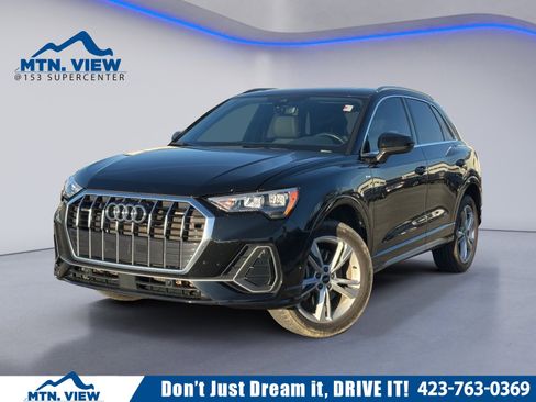 Used 2022 Audi Q3 2.0T Premium w/ Convenience Package image 1