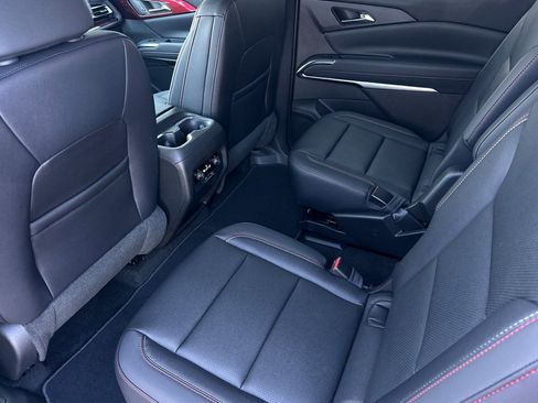 New 2026 Chevrolet Traverse Z71 image 12