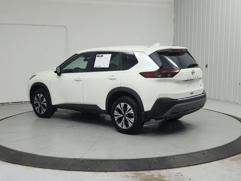 Used 2023 Nissan Rogue SV FWD image 6