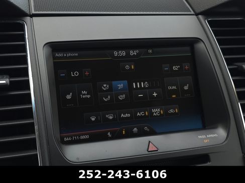 Used 2014 Ford Taurus SEL w/ Equipment Group 201A FWD image 21