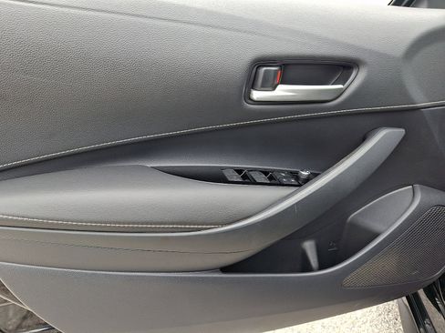 Used 2020 Toyota Corolla SE FWD image 13