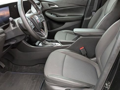 Used 2025 Buick Encore GX Preferred FWD image 12