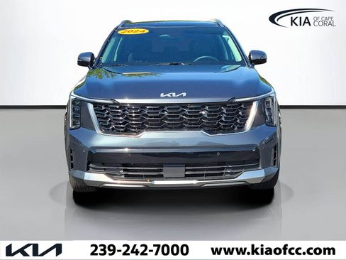 Certified 2024 Kia Sorento S w/ Panoramic Sunroof Package image 2