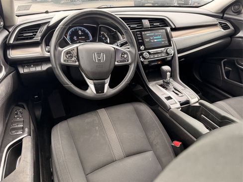 Used 2019 Honda Civic EX image 9