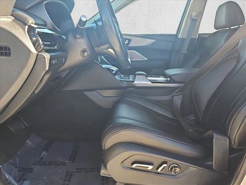 Used 2024 Acura MDX SH-AWD image 17