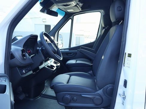 New 2026 Mercedes-Benz Sprinter 2500 image 6