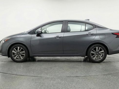 Used 2025 Nissan Versa SV FWD image 5