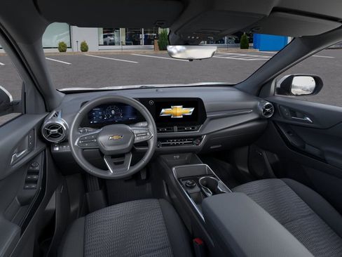 New 2026 Chevrolet Equinox LT w/ Safety and Technology Package AWD/4WD image 15