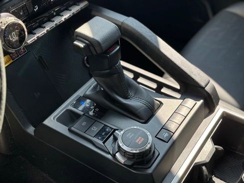 Used 2024 Toyota Tacoma TRD Sport w/ TRD Sport Premium Package image 41