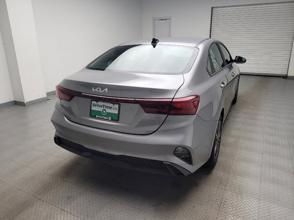 Used 2023 Kia Forte LXS FWD image 7