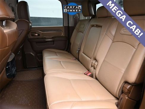 Used 2023 RAM 3500 Limited image 17