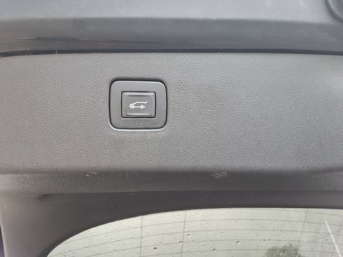 Used 2024 Buick Envista Preferred w/ Convenience I Package FWD image 24