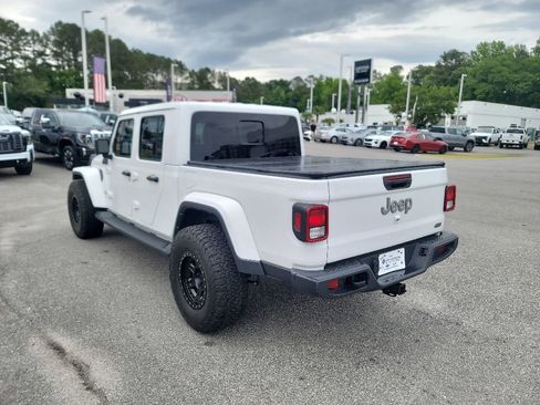 Used 2023 Jeep Gladiator Overland w/ Trailer Tow Package AWD/4WD image 5