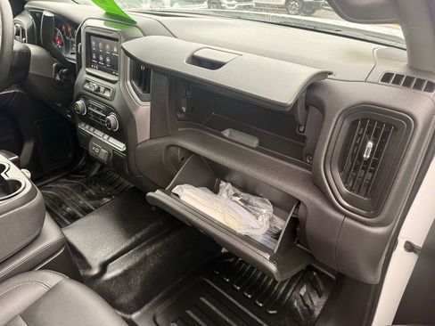 Used 2022 Chevrolet Silverado 1500 W/T w/ WT Value Package image 21